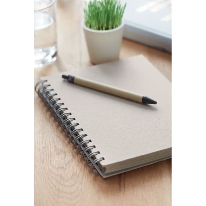 GRASS BOOK NotesA5 kratkę, papier z trawy