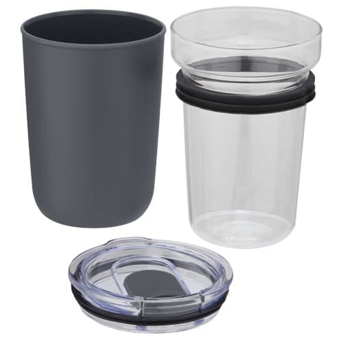 Szklany kubek Bello o pojemności 420 ml z zewnętrzną ścianką z plastiku z recyklingu