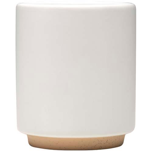 Camilla - kubek ceramiczny o pojemności 180 ml, z matowym wykończeniem. Można go wkładać jeden w drugi.