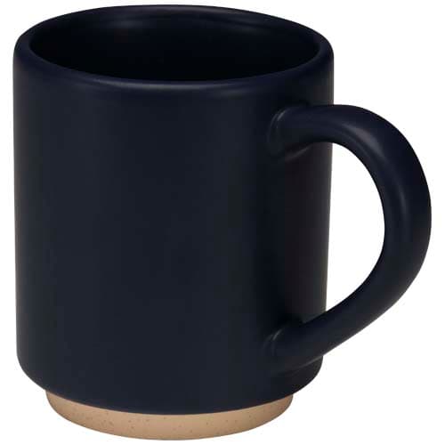 Camilla - kubek ceramiczny o pojemności 180 ml, z matowym wykończeniem. Można go wkładać jeden w drugi.