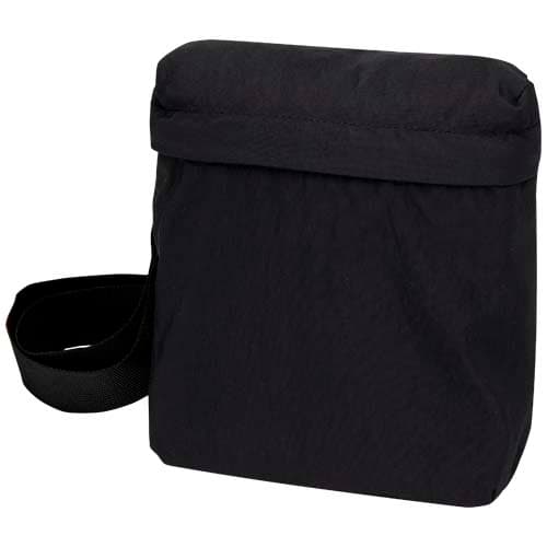 Arca - torba typu crossbody (przewieszana na ukos), wykonana z recyklingowanego poliamidu z cetyfikatem GRS
