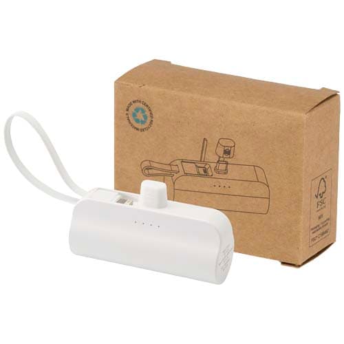 Alnair powerbank o pojemności 5000 mAh i mocy 10 W, wykonany z tworzyw sztucznych pochodzących z recyklingu, z wbudowaną pods